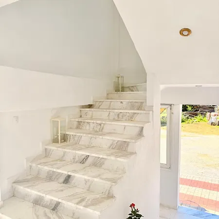 Апартаменты Athina 1